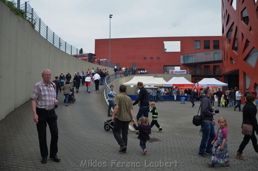 Tag der Offenen Tuer BF Koeln Weidenpesch Scheibenstr P136.JPG